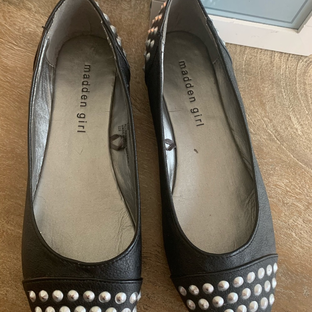 Madden Girl Flats - Picture 2 of 7